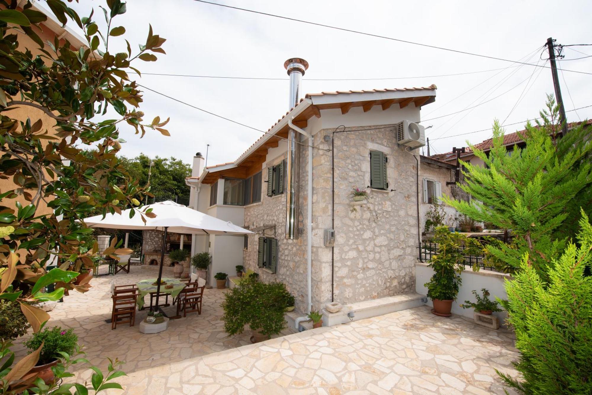 La Casa Di Bella A Tradional Stone House With Barbecue Villa Karia  Exterior photo